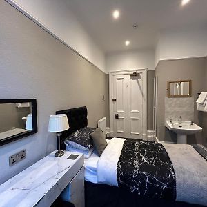 Lochnagar Guest House